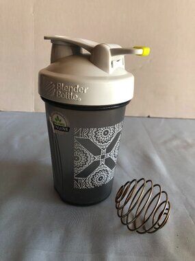 Classic 20 oz Blender Bottle with Ball (BALL RUSTING) BPA Free #F45
